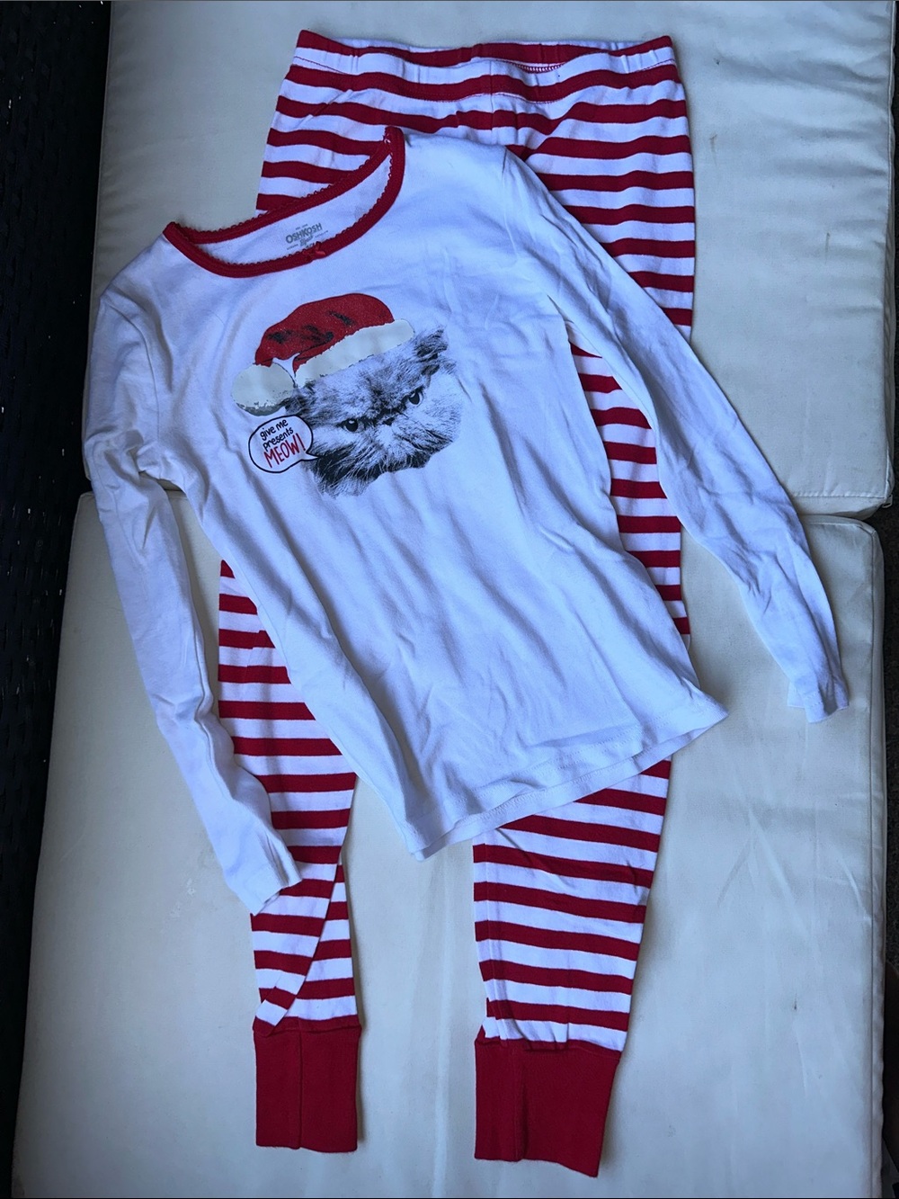 OshKosh B'gosh White and Red Holiday Cat Pajama Set
